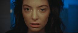 featured music video-green light by lorde-lorde-green light-indie pop-indie music-new music-music video-music blog-wolfinasuit-wolf in a suit