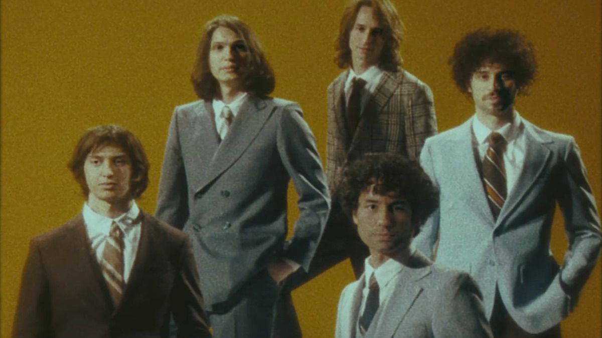 music video - bad decisions - the strokes - indie - indie music - indie rock - new music - music blog - wolf in a suit - wolfinasuit - wolf in a suit blog - wolf in a suit music blog