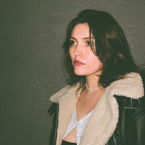 alyssa jane - USA - indie - indie music - indie rock - new music - music blog - wolf in a suit - wolfinasuit - wolf in a suit blog - wolf in a suit music blog