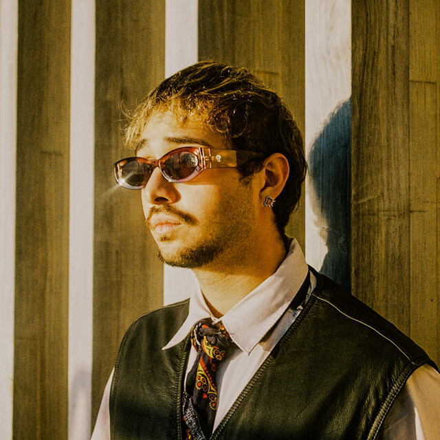 Jhon Allan - Sweden - Peru - indie - indie music - indie rock - new music - music blog - wolf in a suit - wolfinasuit - wolf in a suit blog - wolf in a suit music blog