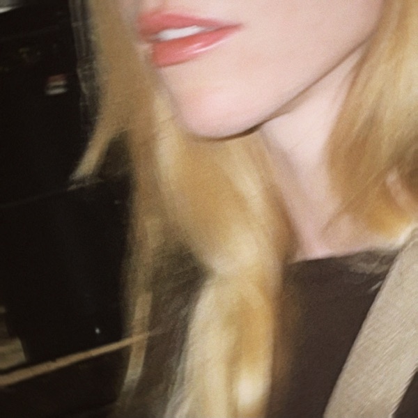 l.o.v.e - love - shy martin - sweden - indie - indie music - indie pop - indie rock - indie folk - new music - music blog - wolf in a suit - wolfinasuit - wolf in a suit blog - wolf in a suit music blog