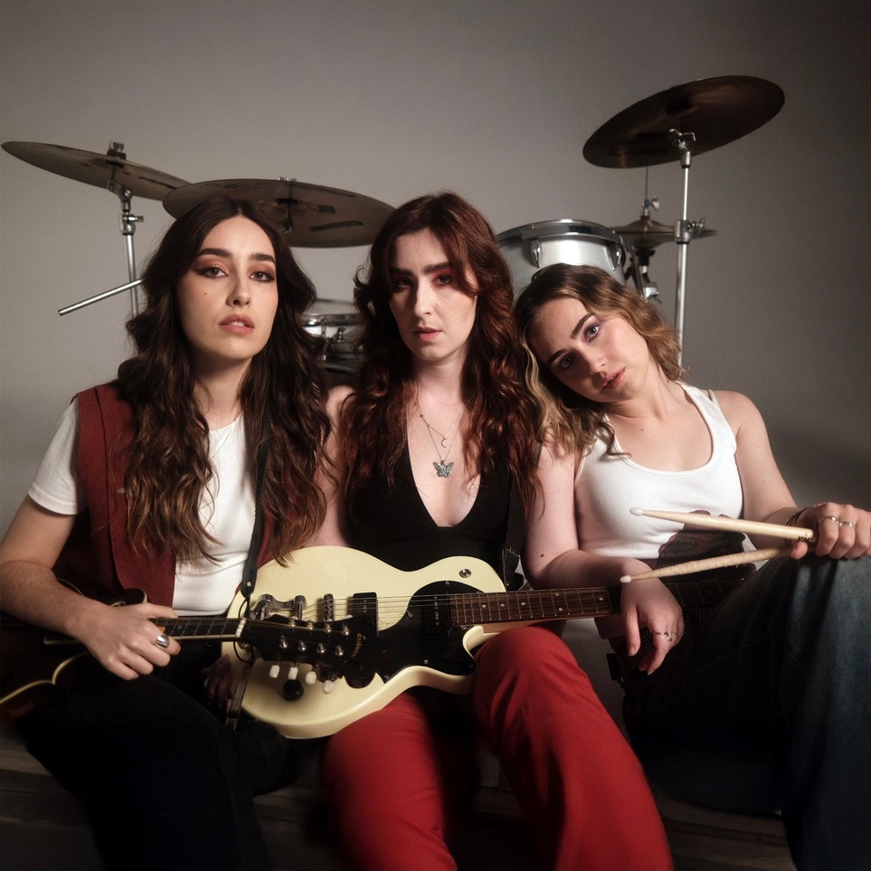 Little Quirks - Australia - indie - indie music - indie rock - new music - music blog - wolf in a suit - wolfinasuit - wolf in a suit blog - wolf in a suit music blog