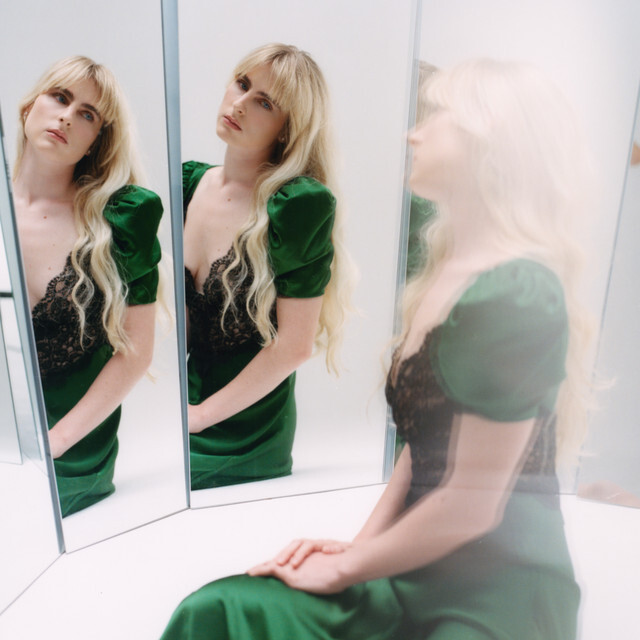 wake up - Mary Middlefield - Switzerland - indie - indie music - indie pop - indie rock - indie folk - new music - music blog - wolf in a suit - wolfinasuit - wolf in a suit blog - wolf in a suit music blog