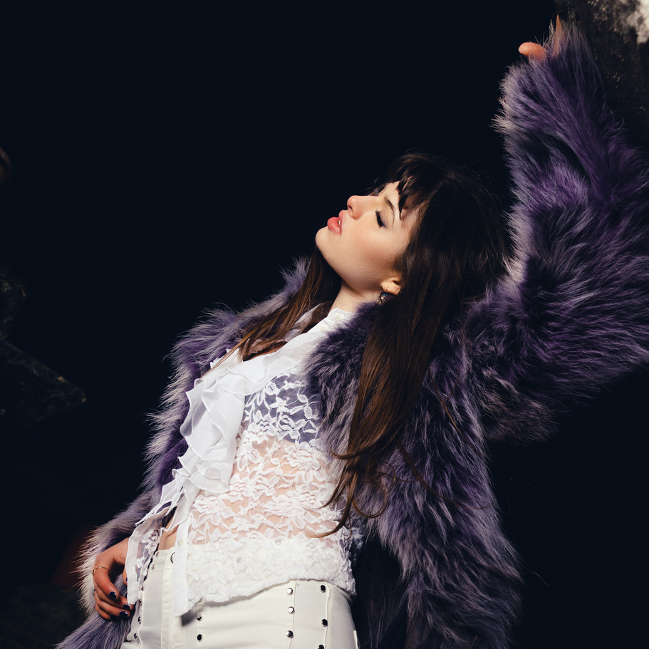 flora fiora - united kingdom - uk - indie - indie music - indie pop - new music - music blog - wolf in a suit - wolfinasuit - wolf in a suit blog - wolf in a suit music blog
