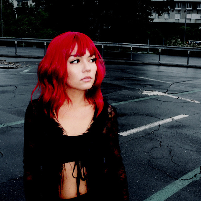 innocence - Caroline Alves - Switzerland - indie - indie music - indie pop - indie rock - indie folk - new music - music blog - wolf in a suit - wolfinasuit - wolf in a suit blog - wolf in a suit music blog