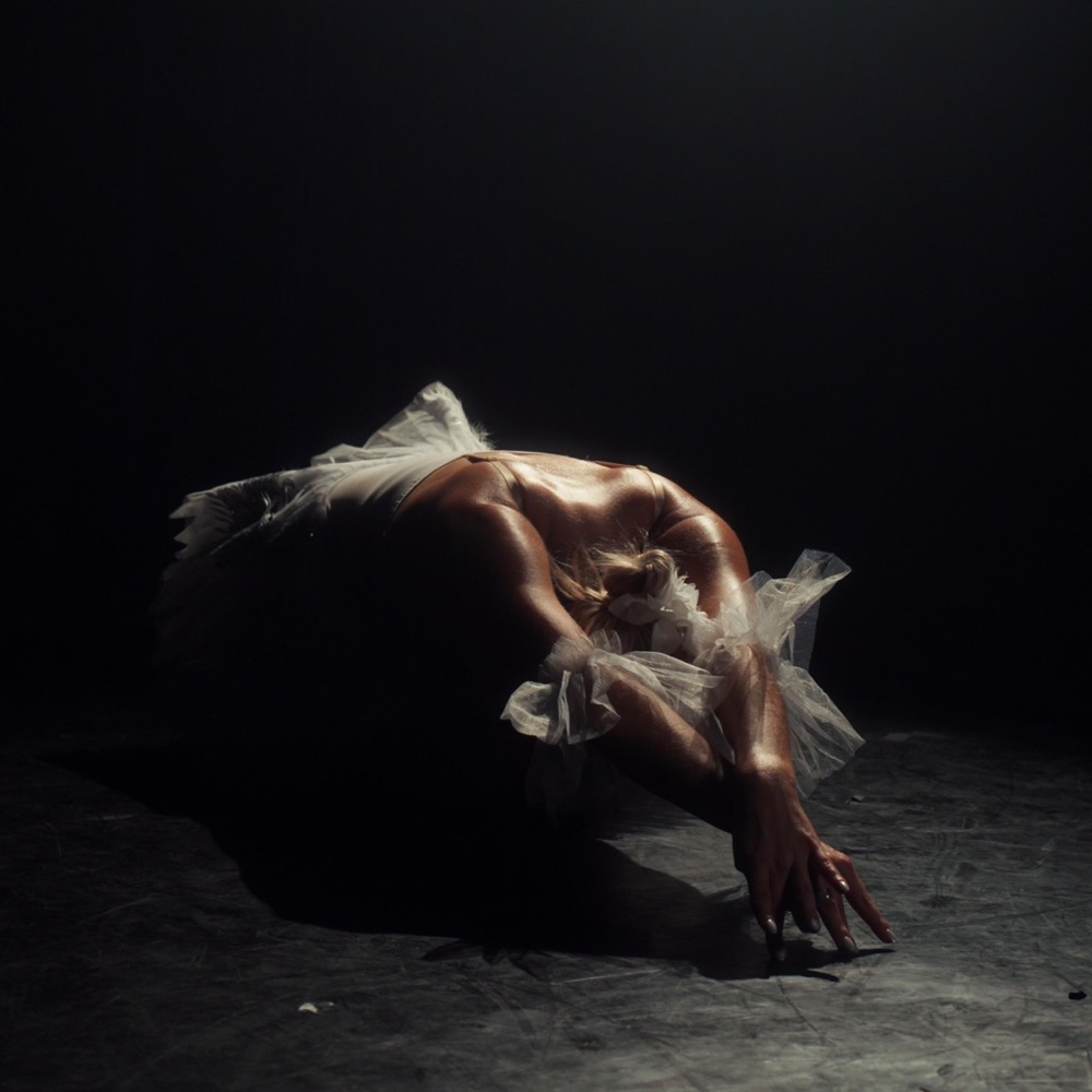 american dream - Lizzy Donzis - usa - indie - indie music - indie pop - indie rock - indie folk - new music - music blog - wolf in a suit - wolfinasuit - wolf in a suit blog - wolf in a suit music blog