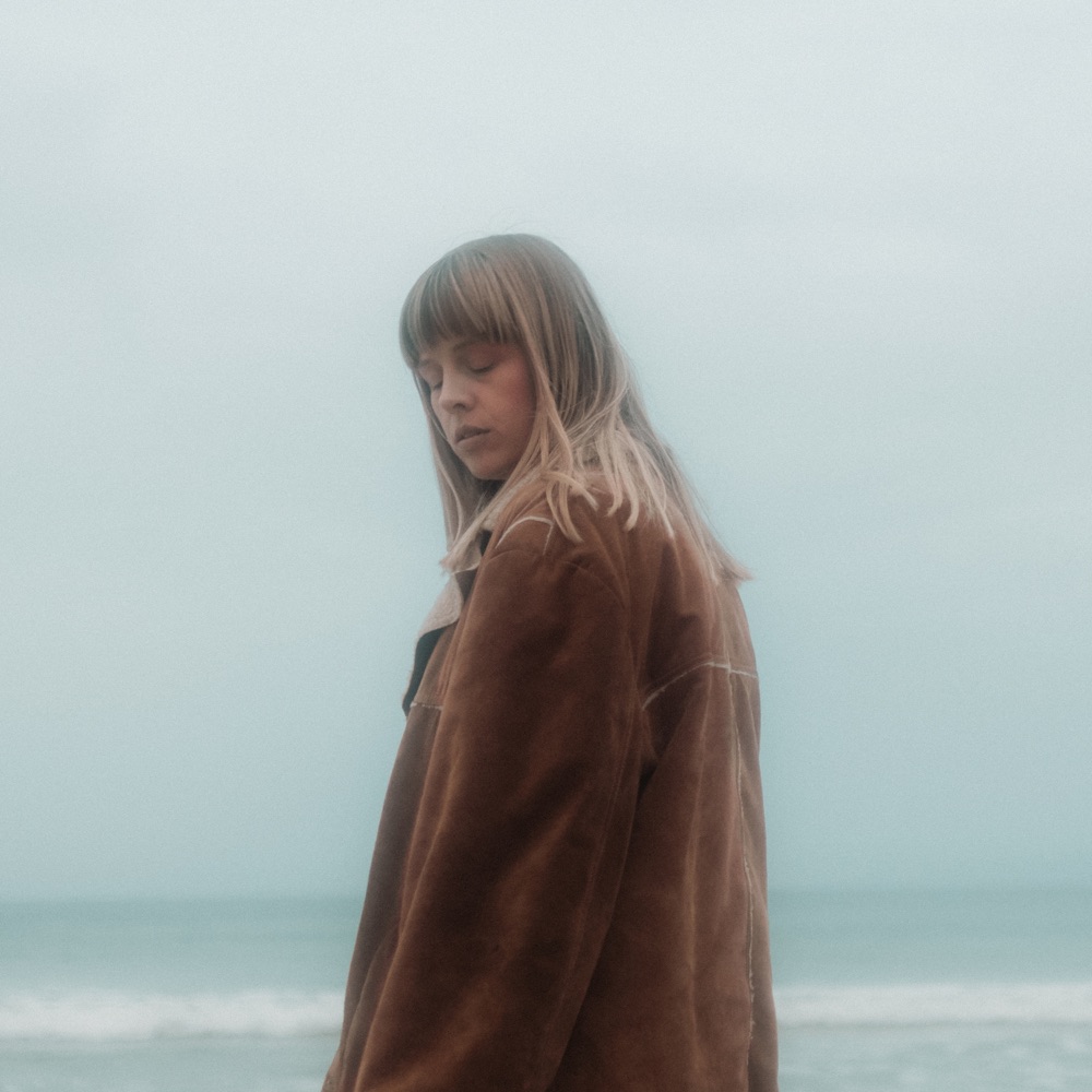 light as a hallelujah - Marianne Engebretsen - Norway - indie - indie music - indie pop - new music - music blog - wolf in a suit - wolfinasuit - wolf in a suit blog - wolf in a suit music blog