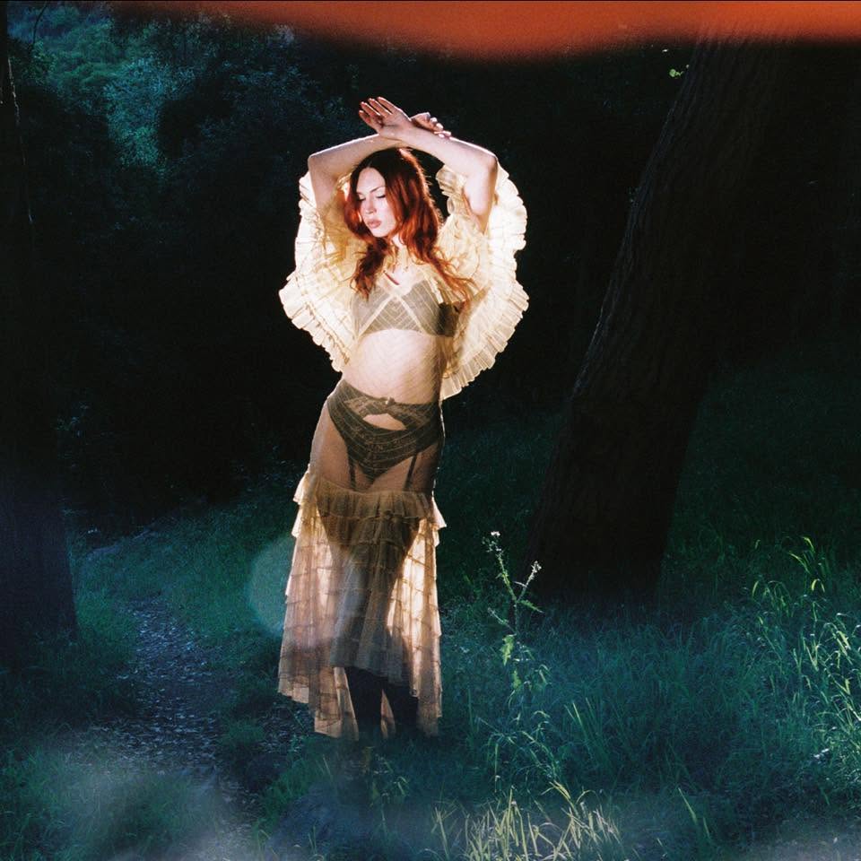 Tessa Rae - usa - indie - indie music - indie pop - indie rock - indie folk - new music - music blog - wolf in a suit - wolfinasuit - wolf in a suit blog - wolf in a suit music blog